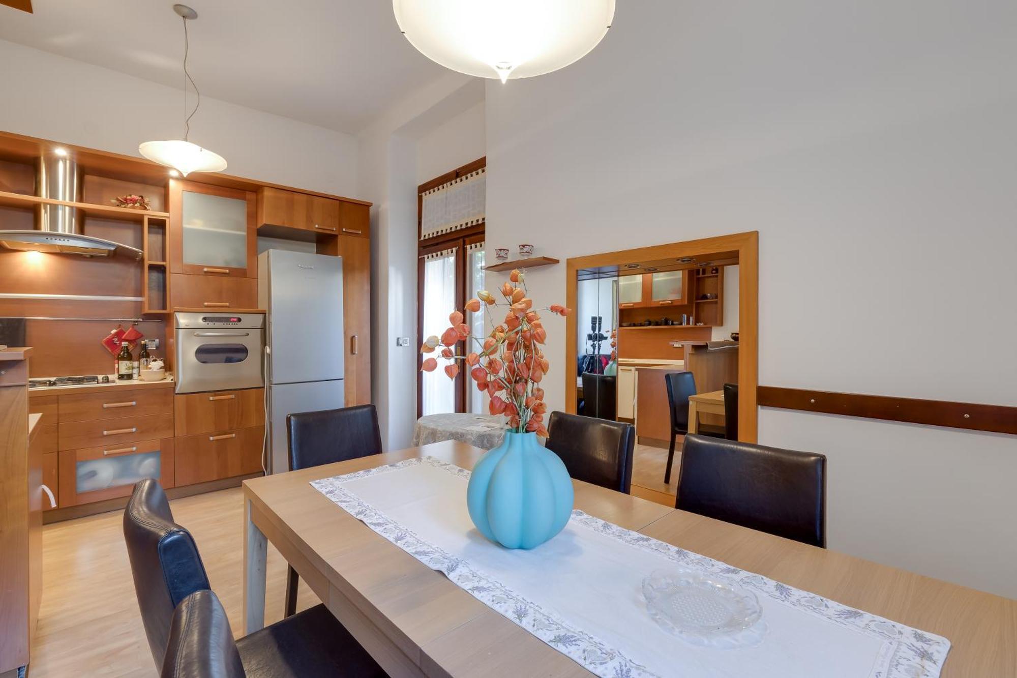 City Apartment With Garden - Happy Rentals غييكا المظهر الخارجي الصورة